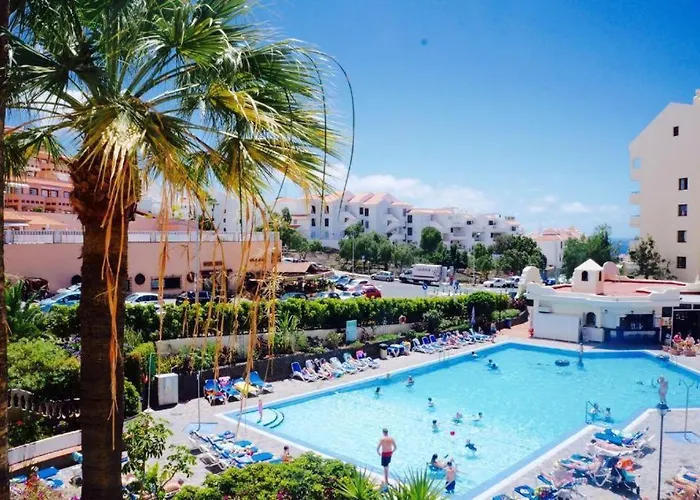 Hotel apartamentowy Castle Harbour Los Cristianos (Tenerife)