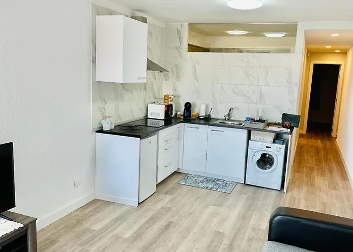 Castle Harbour Hotel apartamentowy Los Cristianos (Tenerife)